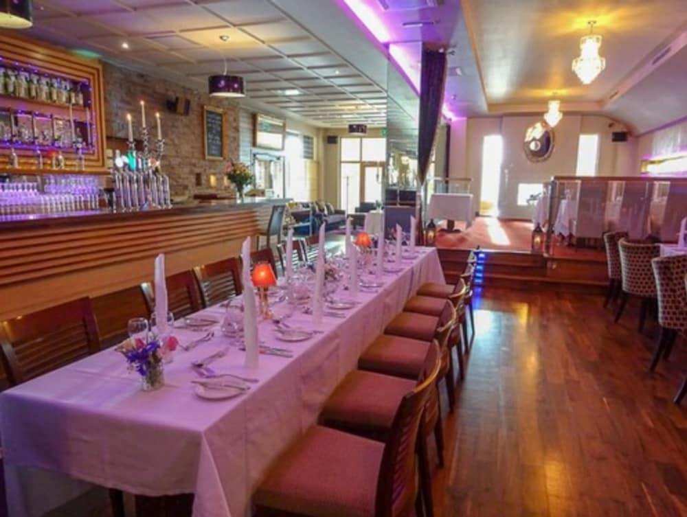 Hotel Raheen Woods Athenry